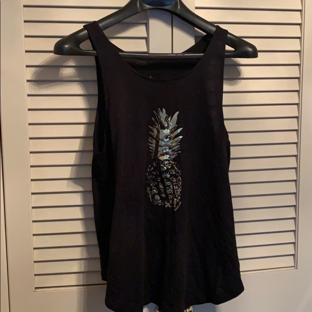 Hawaiian pineapple tank